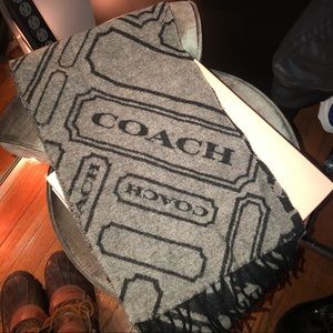 Beautiful gray and black coach 🧣 scarf